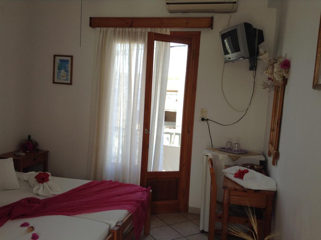 Arian Hotel Parikia  Luaran gambar