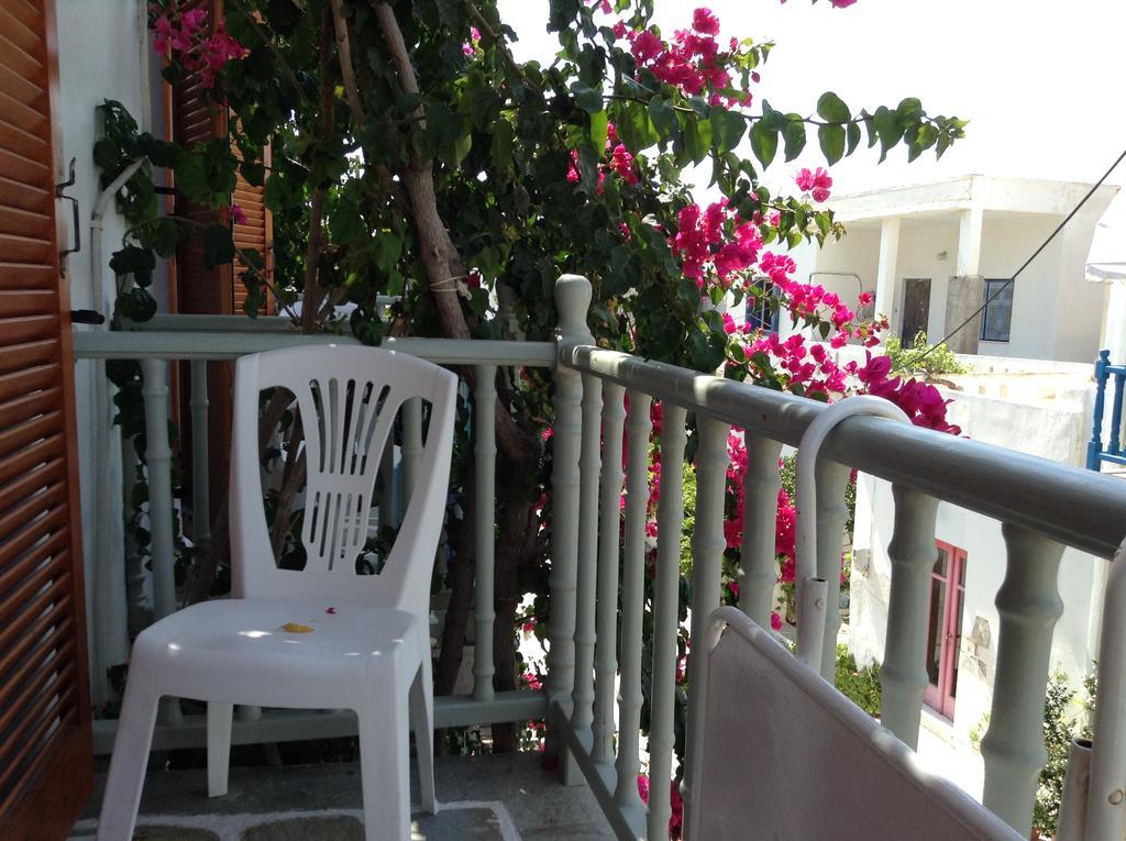 Arian Hotel Parikia  Luaran gambar